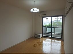 阪急京都本線 西院駅 徒歩12分の賃貸マンション 2階1Kのリビング/ダイニング