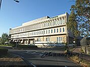 河端総合病院まで650メートル