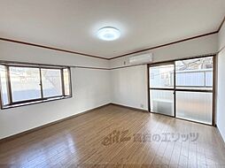 ハイツニシムラII 2階1Kのリビング/ダイニング