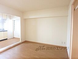 京都地下鉄東西線 太秦天神川駅 徒歩10分の賃貸マンション 4階2LDKのリビング/ダイニング