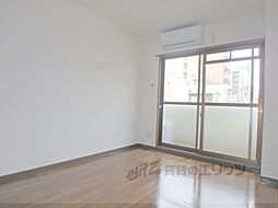 ＲＯＹＡＬ　ＳＨＩＰ 201 2階1Kのリビング/ダイニング