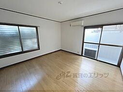 京阪本線 龍谷大前深草駅 徒歩2分の賃貸アパート 1階1Kのリビング/ダイニング