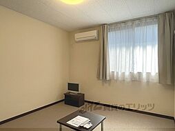 JR山陰本線 二条駅 徒歩8分の賃貸アパート 2階1Kのリビング/ダイニング