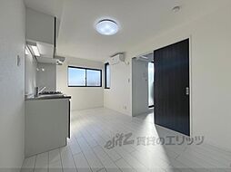 近鉄京都線 東寺駅 徒歩8分の賃貸アパート 3階1LDKのリビング/ダイニング