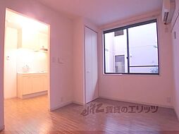 京都市営烏丸線 くいな橋駅 徒歩10分の賃貸アパート 1階1Kのリビング/ダイニング