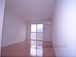 京阪本線 龍谷大前深草駅 徒歩5分の賃貸アパート 2階1Kのリビング/ダイニング