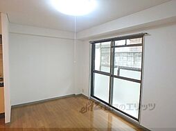 京都地下鉄東西線 御陵駅 徒歩20分の賃貸マンション 1階ワンルームのリビング/ダイニング