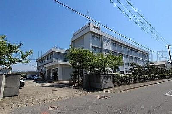 画像22:新潟市立小針中学校(1、523m)
