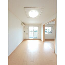 シャン・ド・フルール　Ｂ 2階2LDKのリビング/ダイニング