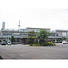 役所「松本市役所梓川支所まで2827ｍ」