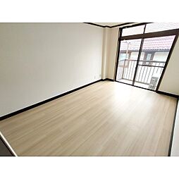 ピュア桐原 2階1Kのリビング/ダイニング