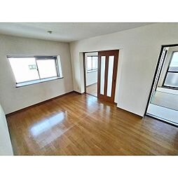 カメリアガーデン 1階3LDKのリビング/ダイニング