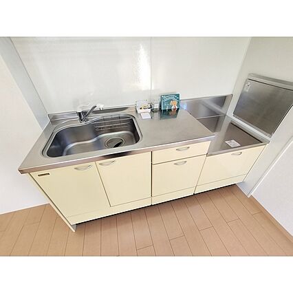 シャルルアモリA_内装_1