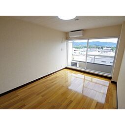 コーポ・ビックウェイブ　N棟 2階1Kのリビング/ダイニング