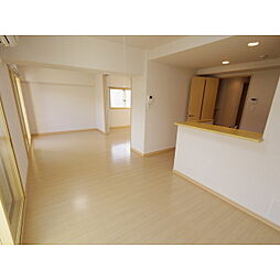 サミット栗田中央 4階2LDKのリビング/ダイニング