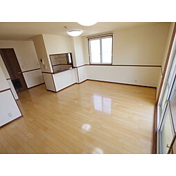 シュピールドーゼ 2階3LDKのリビング/ダイニング