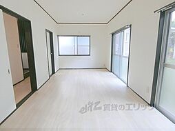 近江鉄道近江本線 朝日大塚駅 4.8kmの賃貸一戸建て 1階2LDKのリビング/ダイニング