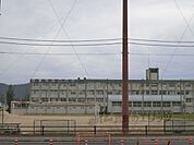 滋賀県立八日市南高等学校まで3400メートル