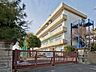 周辺：志木市立宗岡中学校 徒歩7分。 560m