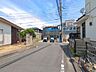外観：前面道路含む外観