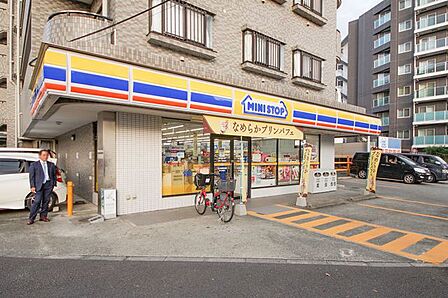 ミニストップ和光下新倉店 徒歩6分。 450m