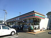 コンビニ「セブンイレブン小田原下堀店まで126m」