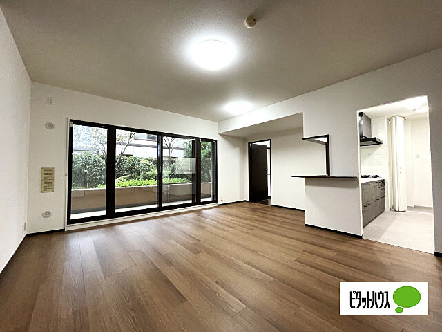 リビング/ダイニング コスモ津田沼グレイスシティＤ棟 1階/-