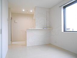 ロイヤルレジデンス高畑 4階1LDKのリビング/ダイニング