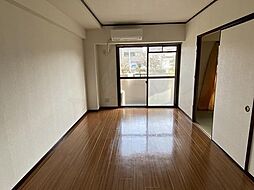 グランデール鶴田 1階3LDKのリビング/ダイニング