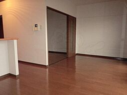 カーサ・ラ・ピラ 3階2LDKのリビング/ダイニング