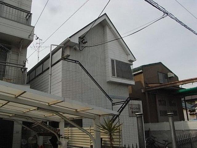 2 / 10