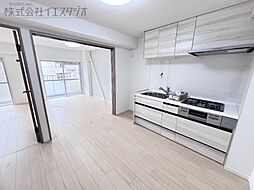 ハイネス福生 3DKのリビング/ダイニング