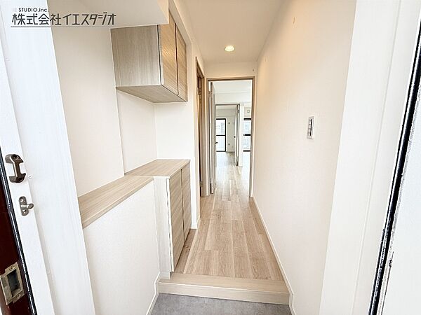 玄関を拡大表示