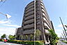 外観：小学校徒歩5分、中学校徒歩9分とお子さまの通学に便利な住環境となっています。