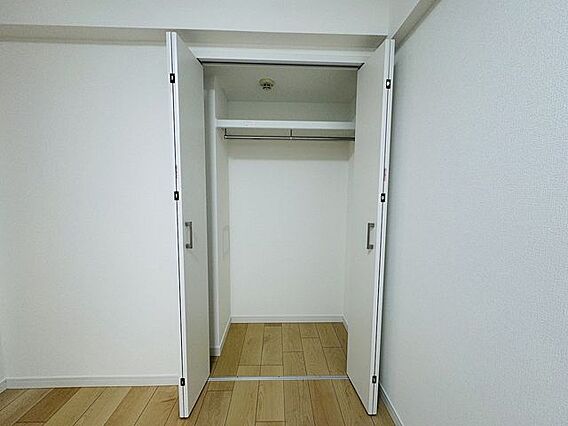 洋室4.4帖収...