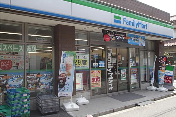 画像22:ファミリーマート 戸部駅東店（182m）