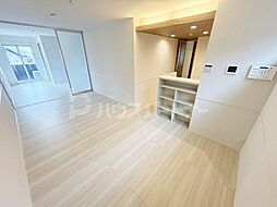 グラナーデ加賀 303 3階1LDKのリビング/ダイニング