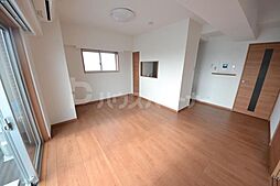 アーバハイツ六町2号館 301 3階1LDKのリビング/ダイニング