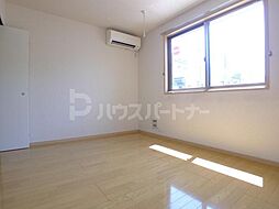 オランジェ 101 1階ワンルームのリビング/ダイニング