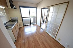 ファーストコート 1階2Kのリビング/ダイニング