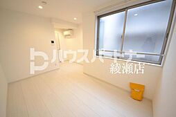 O2レジデンス青井 2階1Kのリビング/ダイニング