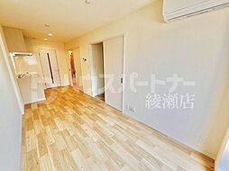 ガーデン旭 2階1LDKのリビング/ダイニング