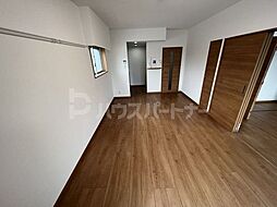 アーバンパーク六町 3階1LDKのリビング/ダイニング