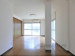 京阪本線 出町柳駅 バス6分 北白川下車 徒歩6分の賃貸マンション 1階1LDKのリビング/ダイニング