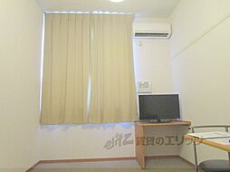 レオパレス御所西 208 2階1Kのリビング/ダイニング