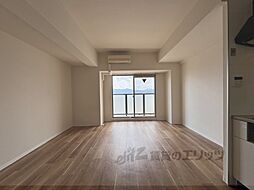 JR山陰本線 二条駅 徒歩2分の賃貸マンション 8階1LDKのリビング/ダイニング