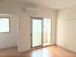 京阪本線 神宮丸太町駅 徒歩5分の賃貸マンション 4階1Kのリビング/ダイニング