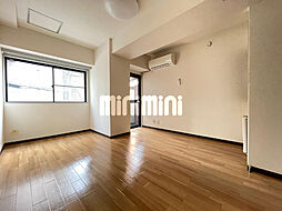 ヤマシロハイム 2階ワンルームのリビング/ダイニング