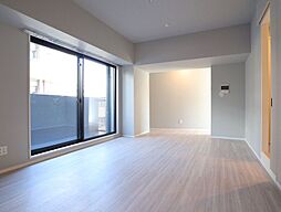 ラ・ブークル 2階1LDKのリビング/ダイニング