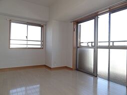 ライズ 4階1Kのリビング/ダイニング